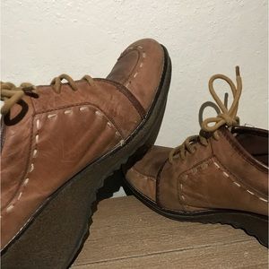 Vintage Woman’s Naturalizer Leather Ankle Boots